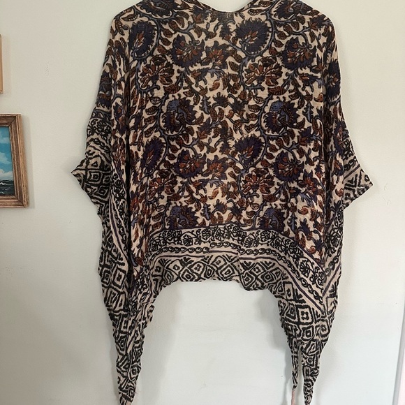 Bohemian Patterned wrap with Tassels - Picture 6 of 6